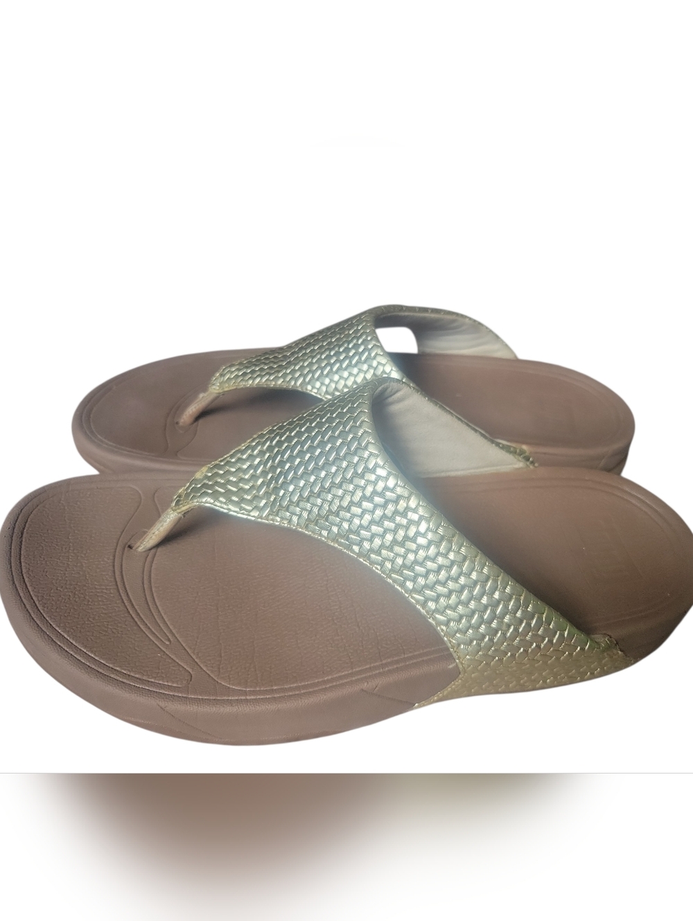 Fitflop Metallic Gold Woven Strap Thong Sandals with Brown Footbed